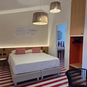 Valesmeralda Boutique Rooms, Marina Gasthuis